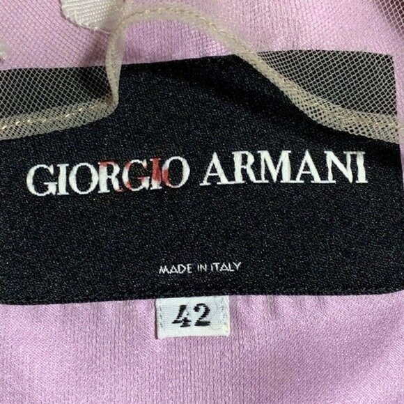Elegant Giorgio Armani Women's Silk Blazer With 3/4 Sleeves & Illusion Back - Picture 8 of 8